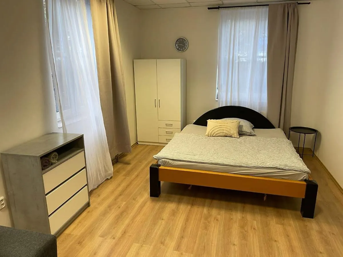 Επικοινωνία με το Space Apartment Close To Metro Palmovka